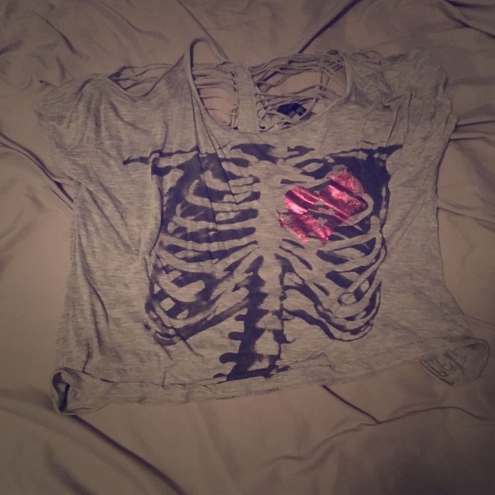 Skeleton t shirt